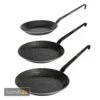 Petromax Pfannen Set Aus Schmiedeeisen Mit Sp20, Sp24 Und Sp28 2 Petromax Pfannen Set Aus Schmiedeeisen Mit Sp20, Sp24 Und Sp28 -Outdoorchef-ausverkauf petromax schmiedeeisernes pfannen set mit sp20 sp24 und sp28